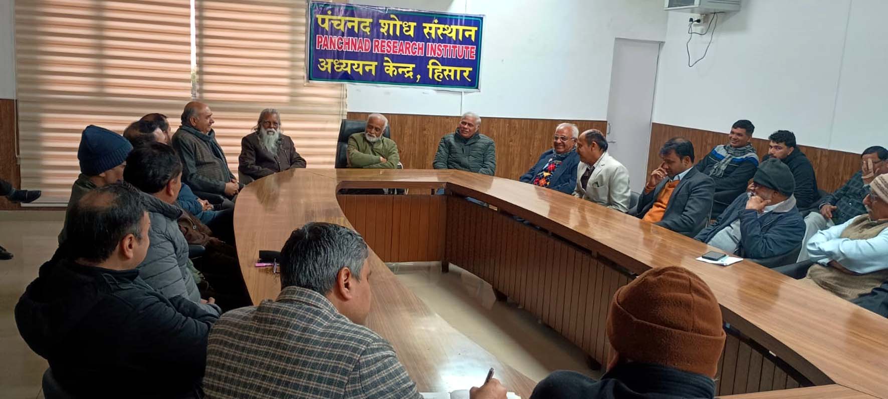 पंचनद शोध संस्थान द्वारा आयोजित स्नेह मिलन सम्मेलन में उपस्थित पदाधिकारी व अन्य। पंचनद शोध संस्थान द्वारा आयोजित स्नेह मिलन सम्मेलन में उपस्थित पदाधिकारी व अन्य।
