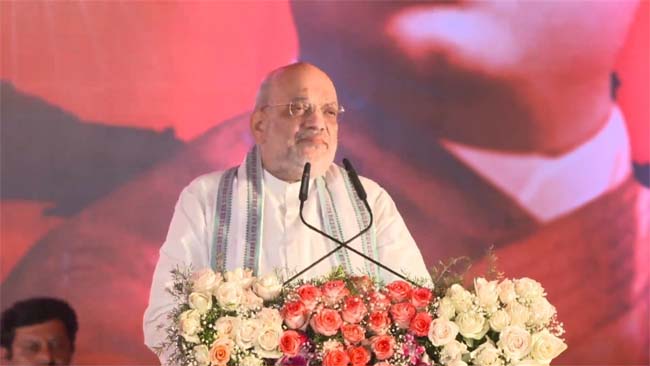 शिर्डी में प्रदेश भाजपा महाधिवेशन को संबोधित करते हुए केंद्रीय गृहमंत्री अमित शाह शिर्डी में प्रदेश भाजपा महाधिवेशन को संबोधित करते हुए केंद्रीय गृहमंत्री अमित शाह