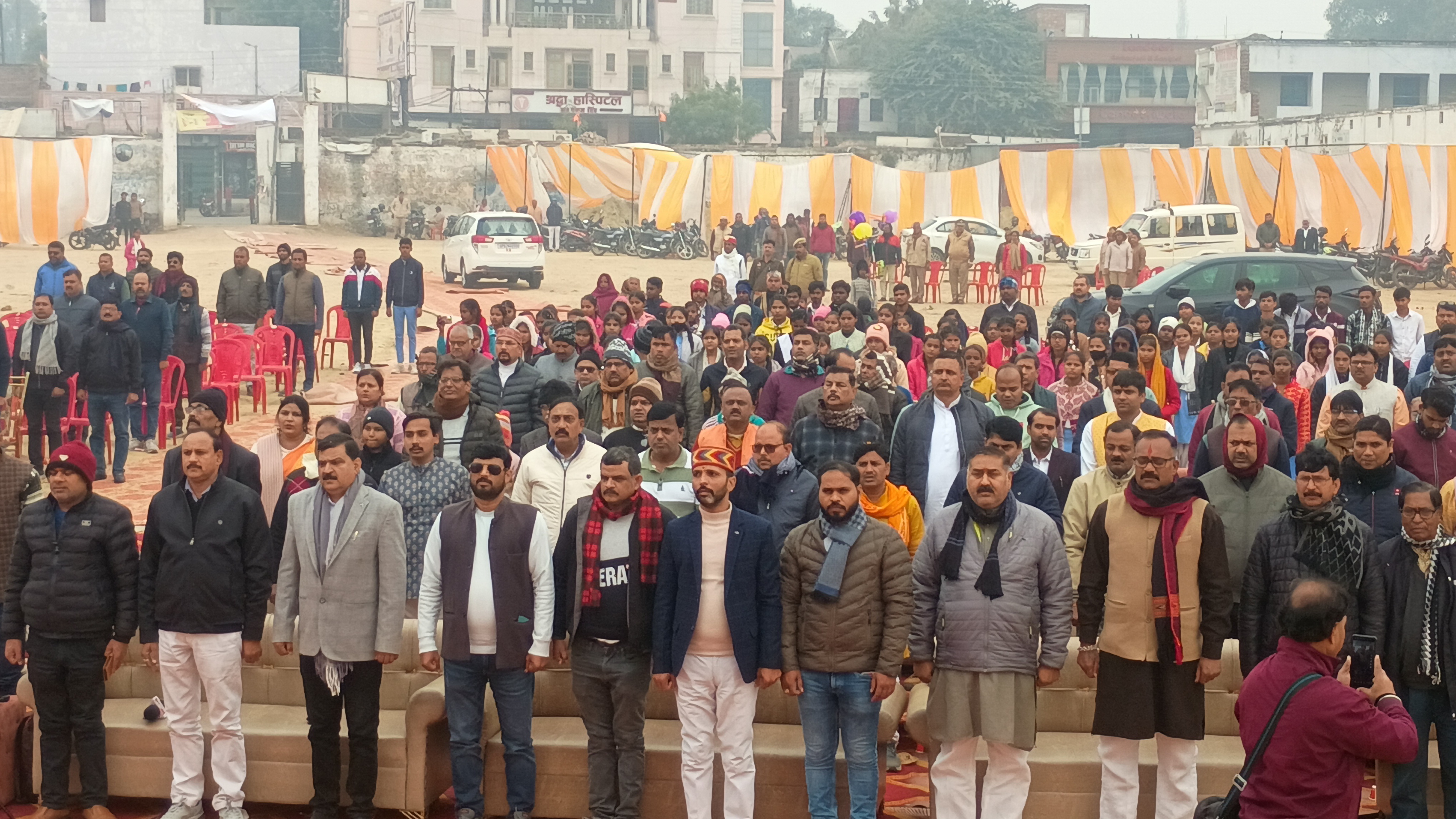 स्वामी विवेकानन्द के आदर्शों को जीवन में उतारने की है आवश्यकता: वीरेन्द्र जायसवाल स्वामी विवेकानन्द के आदर्शों को जीवन में उतारने की है आवश्यकता: वीरेन्द्र जायसवाल