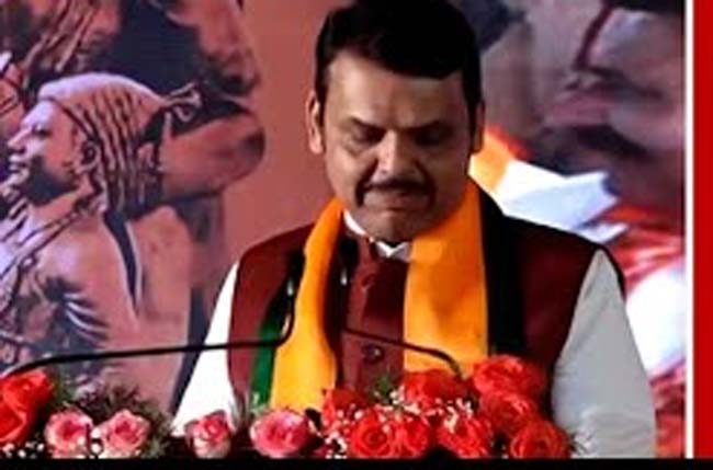 शिर्डी में प्रदेश भाजपा महाधिवेशन को संबोधित करते हुए मुख्यमंत्री देवेंद्र फडणवीस शिर्डी में प्रदेश भाजपा महाधिवेशन को संबोधित करते हुए मुख्यमंत्री देवेंद्र फडणवीस