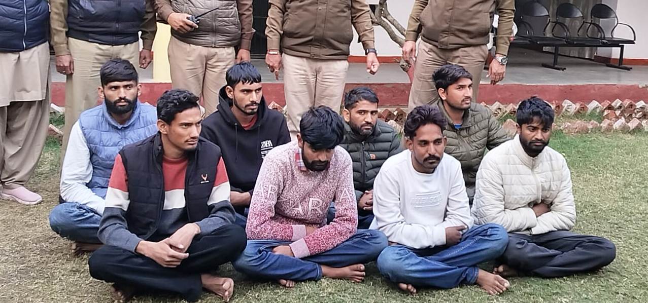 हथियार तस्करों के संगठित गिरोह का पर्दाफाश,आठ आरोपी दबोचे