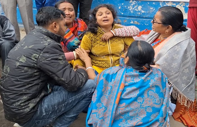 सलाइन की कमी से मरीज की मौत सलाइन की कमी से मरीज की मौत
