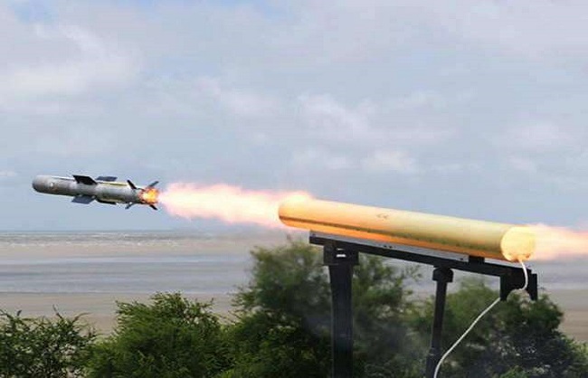 एंटी-टैंक फायर एंड फॉरगेट गाइडेड मिसाइल नाग मार्क-2 का परीक्षण एंटी-टैंक फायर एंड फॉरगेट गाइडेड मिसाइल नाग मार्क-2 का परीक्षण