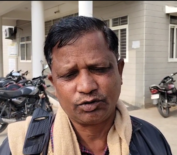 मुरैना : नकली क्राइमब्रांच को असली पुलिस ने किया गिरफ्तार मुरैना : नकली क्राइमब्रांच को असली पुलिस ने किया गिरफ्तार