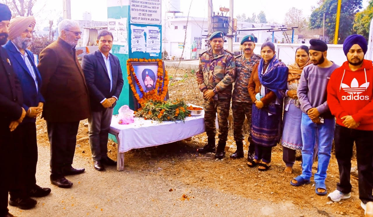 Army Medal Martyr Piyar Singh remembered by paying tribute on Martyrdom Day Army Medal Martyr Piyar Singh remembered by paying tribute on Martyrdom Day