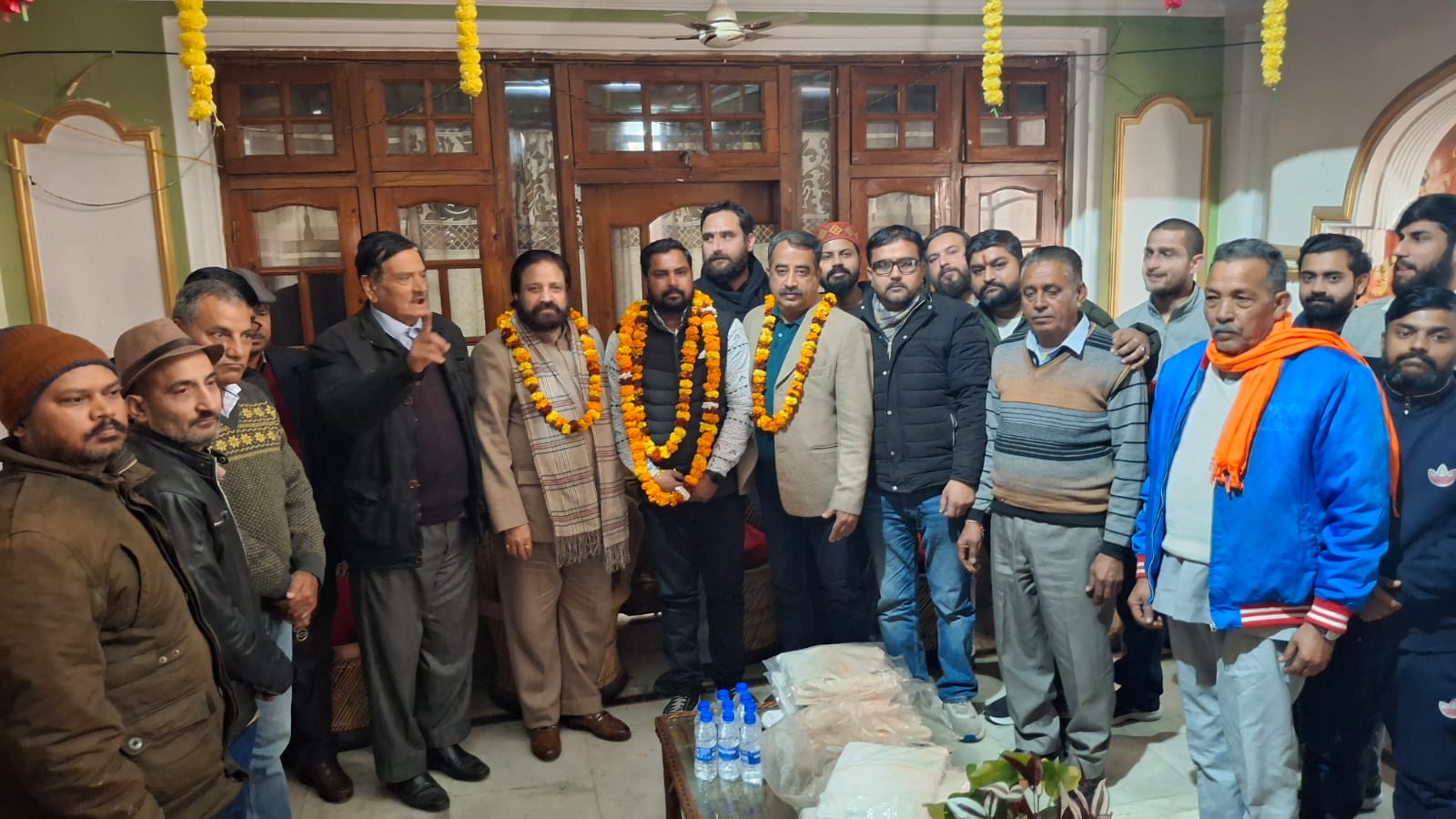 पूर्व मंत्री ने जम्मू-कश्मीर को पूर्ण राज्य का दर्जा देने की मांग दोहराई पूर्व मंत्री ने जम्मू-कश्मीर को पूर्ण राज्य का दर्जा देने की मांग दोहराई