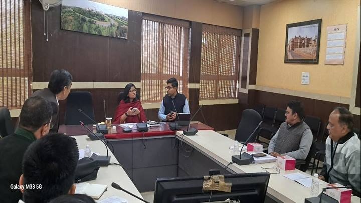 जिला पशु क्रूरता निवारण समिति की बैठक जिला पशु क्रूरता निवारण समिति की बैठक