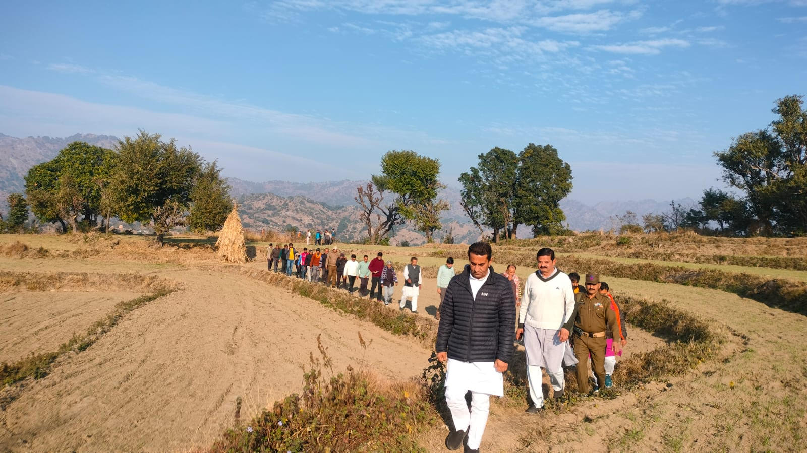 Jasrotia organised a public hearing in Panchayat Fourlane West-B to solve public problems