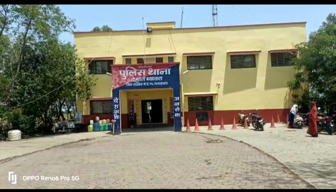 नाबालिग सहित दो गिरफ्तार नाबालिग सहित दो गिरफ्तार