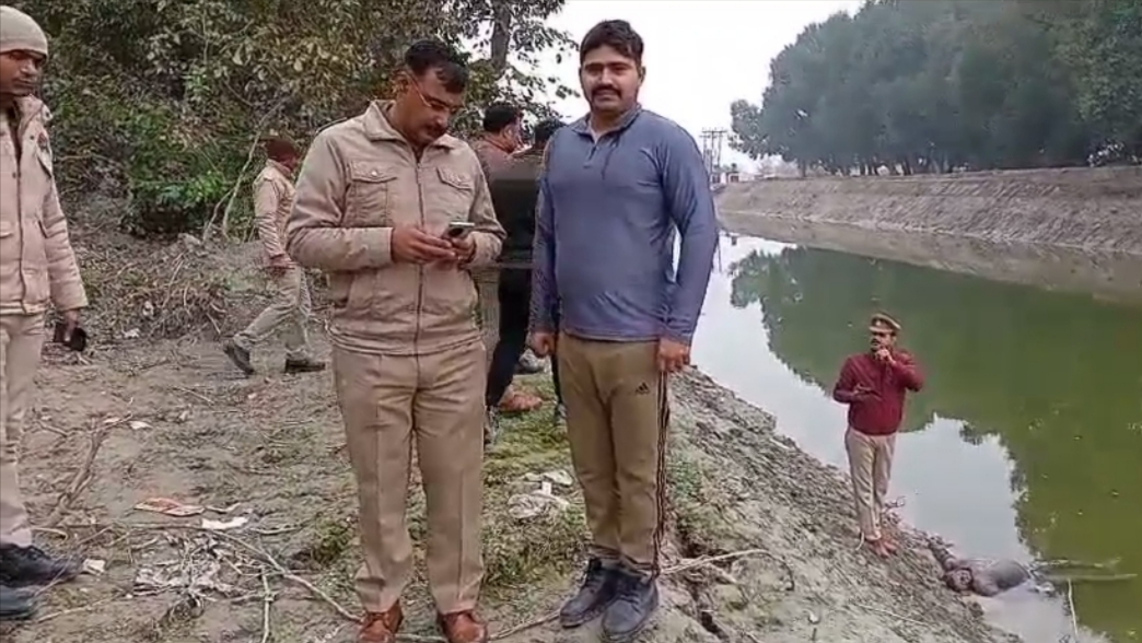 मौके पर मौजूद पुलिस टीम मौके पर मौजूद पुलिस टीम