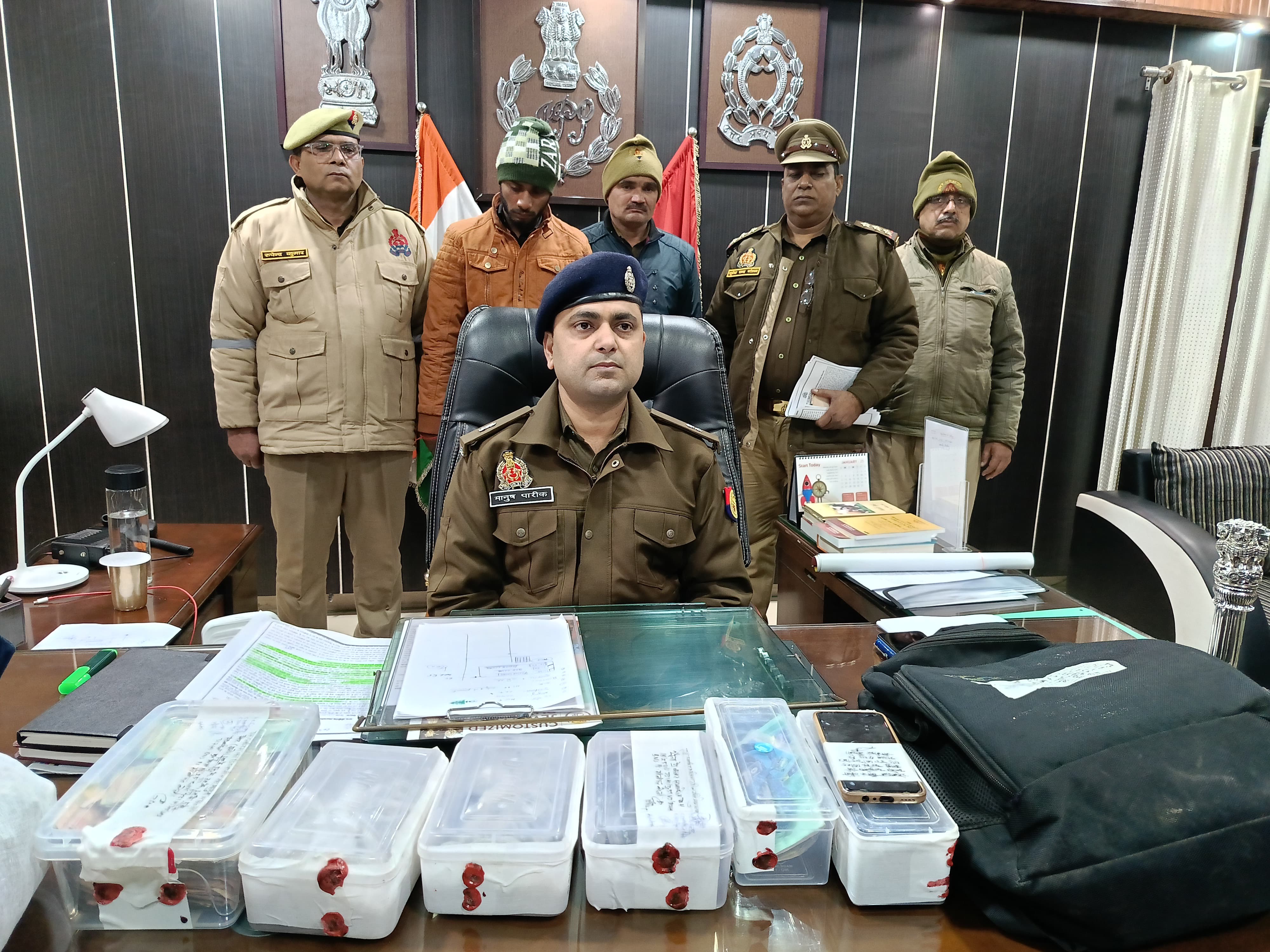 हाईस्कूल टॉपर बना हत्यारा: प्रेमिका से शादी के लिए चौकीदार की हत्या कर फैक्टरी में की थी चोरी हाईस्कूल टॉपर बना हत्यारा: प्रेमिका से शादी के लिए चौकीदार की हत्या कर फैक्टरी में की थी चोरी