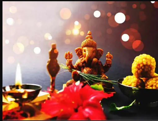 सकट चौथ शुक्रवार को: महिलाएं रखेंगी संतान की लंबी उम्र और सुखी जीवन के लिए उपवास सकट चौथ शुक्रवार को: महिलाएं रखेंगी संतान की लंबी उम्र और सुखी जीवन के लिए उपवास