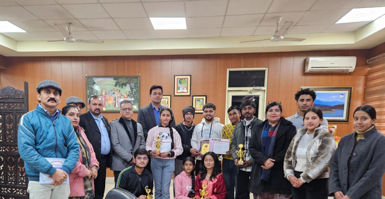 Kathua youth brought laurels to the district by winning five prestigious awards in Punjab Kathua youth brought laurels to the district by winning five prestigious awards in Punjab