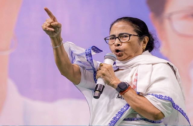पश्चिम बंगाल की मुख्यमंत्री ममता बनर्जी पश्चिम बंगाल की मुख्यमंत्री ममता बनर्जी