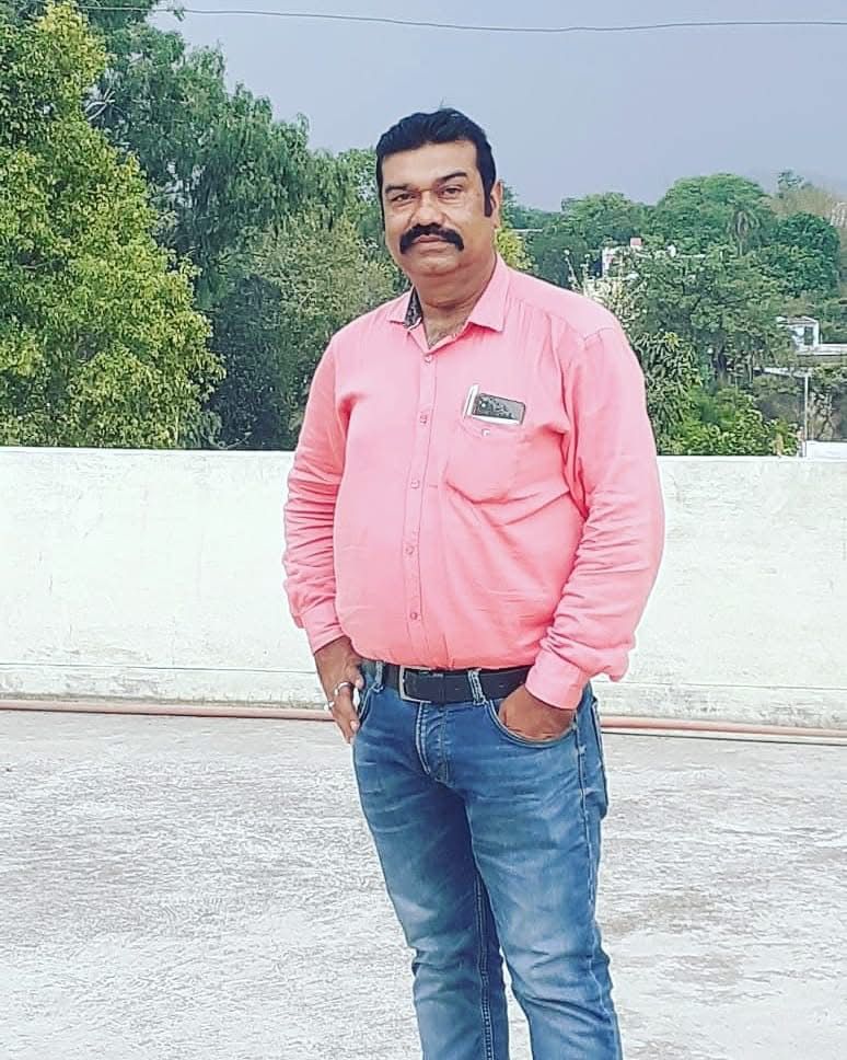 इंडो स्टार कैपिटल फाइनेंस कंपनी का सेल्स मैनेजर सरोज चटर्जी इंडो स्टार कैपिटल फाइनेंस कंपनी का सेल्स मैनेजर सरोज चटर्जी