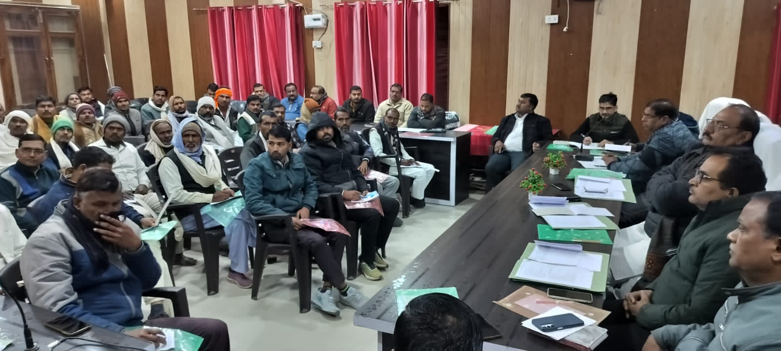 मनरेगा में साढ़े चौदह करोड़ रुपये के बजट से होंगे विकास कार्य मनरेगा में साढ़े चौदह करोड़ रुपये के बजट से होंगे विकास कार्य