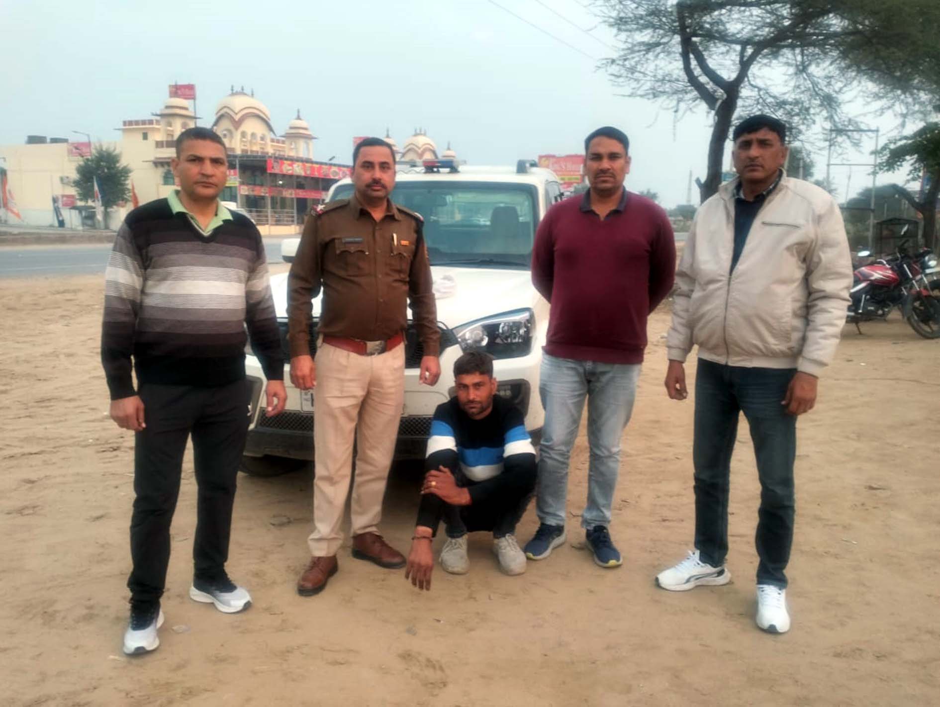 पकड़ा गया डोडा पोस्त का सप्लायर। पकड़ा गया डोडा पोस्त का सप्लायर।