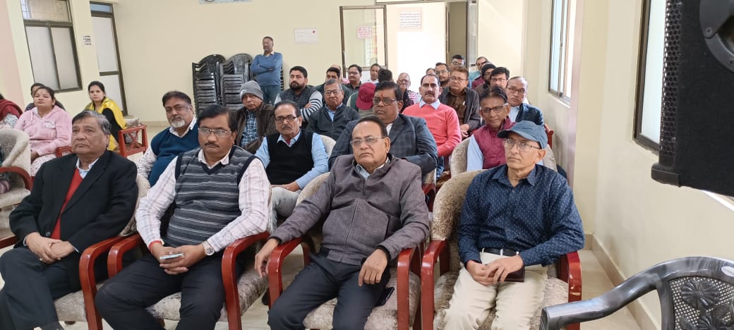 अररिया फोटो:घोषणा के मौके पर मौजूद सदस्य अररिया फोटो:घोषणा के मौके पर मौजूद सदस्य