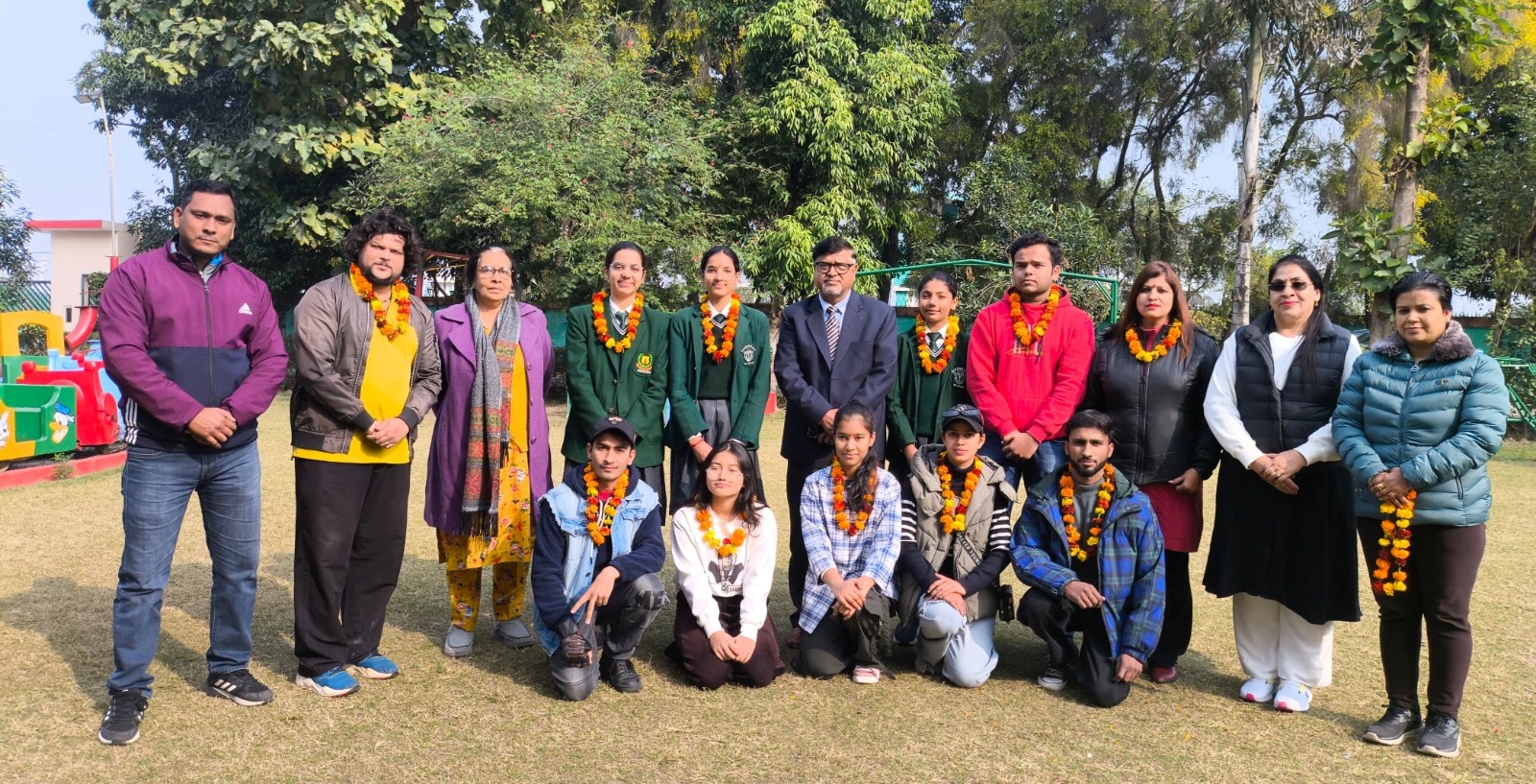 े 15 वीं नेशनल डांस स्पोर्ट्स चैम्पियनशिप के लिए क्रिप्टन पब्लिक स्कूल से रवाना हाेत मुरादाबाद के 10 चयनित खिलाड़ी े 15 वीं नेशनल डांस स्पोर्ट्स चैम्पियनशिप के लिए क्रिप्टन पब्लिक स्कूल से रवाना हाेत मुरादाबाद के 10 चयनित खिलाड़ी