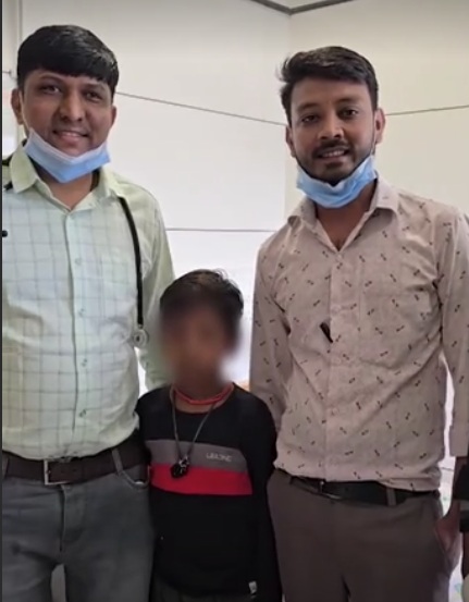 हिम्मतनगर के बेबी केयर हॉस्पिटल में बच्चे को डिस्चार्ज किया गया। हिम्मतनगर के बेबी केयर हॉस्पिटल में बच्चे को डिस्चार्ज किया गया।