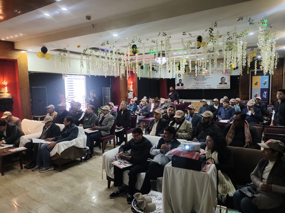 प्रदेश स्तरीय मीटिंग में मौजूद रैडक्रास सचिव, सहसचिव और डीटीओ। प्रदेश स्तरीय मीटिंग में मौजूद रैडक्रास सचिव, सहसचिव और डीटीओ।