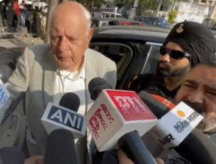 नफरत फैलाने वालों के साथ नहीं है— फारूख अब्दुल्ला नफरत फैलाने वालों के साथ नहीं है— फारूख अब्दुल्ला