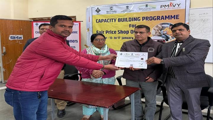 विक्रेताओं को प्रशिक्षण दिया गया विक्रेताओं को प्रशिक्षण दिया गया