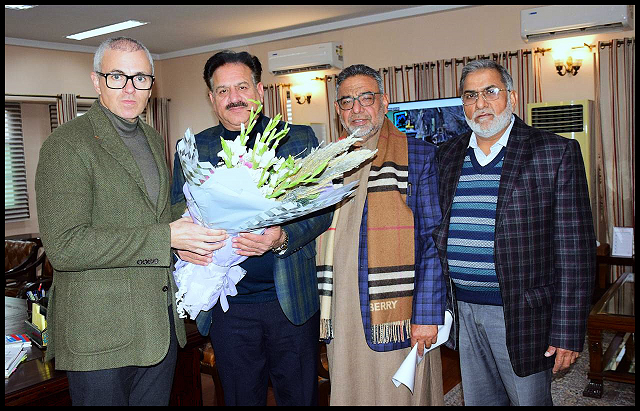 गुर्जर देश चैरिटेबल ट्रस्ट के प्रतिनिधिमंडल ने मुख्यमंत्री उमर अब्दुल्ला से मुलाकात की गुर्जर देश चैरिटेबल ट्रस्ट के प्रतिनिधिमंडल ने मुख्यमंत्री उमर अब्दुल्ला से मुलाकात की