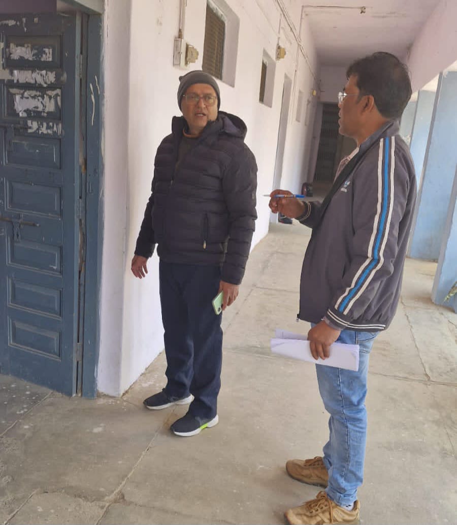 अपर कलेक्टर दिलीप कुमार पाण्डेय परीक्षा केंद्र में अपर कलेक्टर दिलीप कुमार पाण्डेय परीक्षा केंद्र में