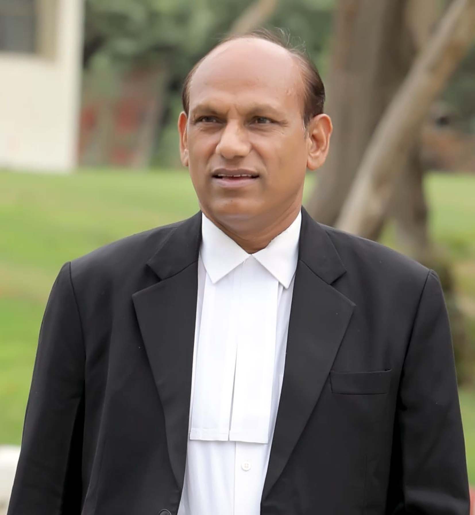 कांग्रेस नेता एडवोकेट लाल बहादुर खोवाल। कांग्रेस नेता एडवोकेट लाल बहादुर खोवाल।