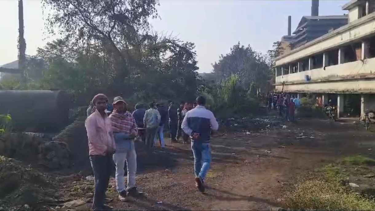 बंद कारखाने बंद कारखाने