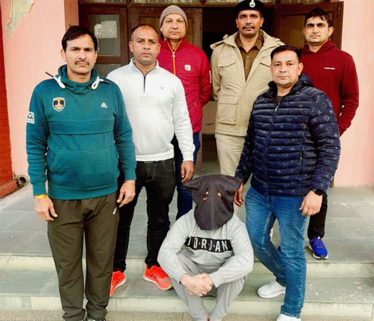 19 Snp-4 सोनीपत:युवक की हत्या का गिरफ्तार इनामी आरोपी 19 Snp-4 सोनीपत:युवक की हत्या का गिरफ्तार इनामी आरोपी