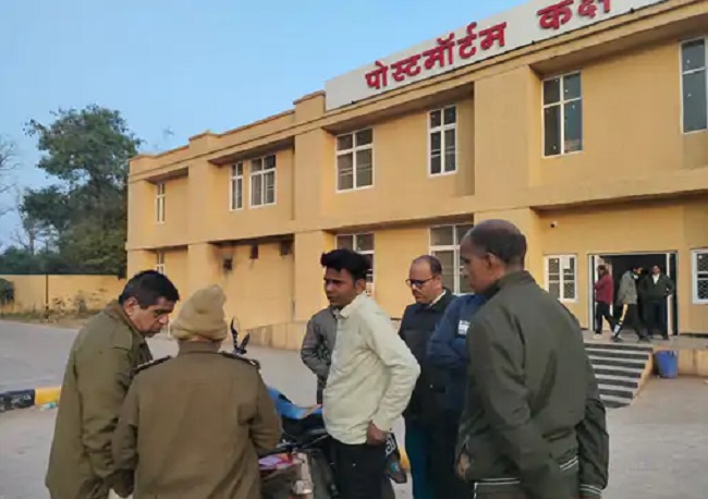 ग्वालियरः साफ्टवेयर इंजीनियर ने मां के साथ जहर खाकर की आत्महत्या ग्वालियरः साफ्टवेयर इंजीनियर ने मां के साथ जहर खाकर की आत्महत्या