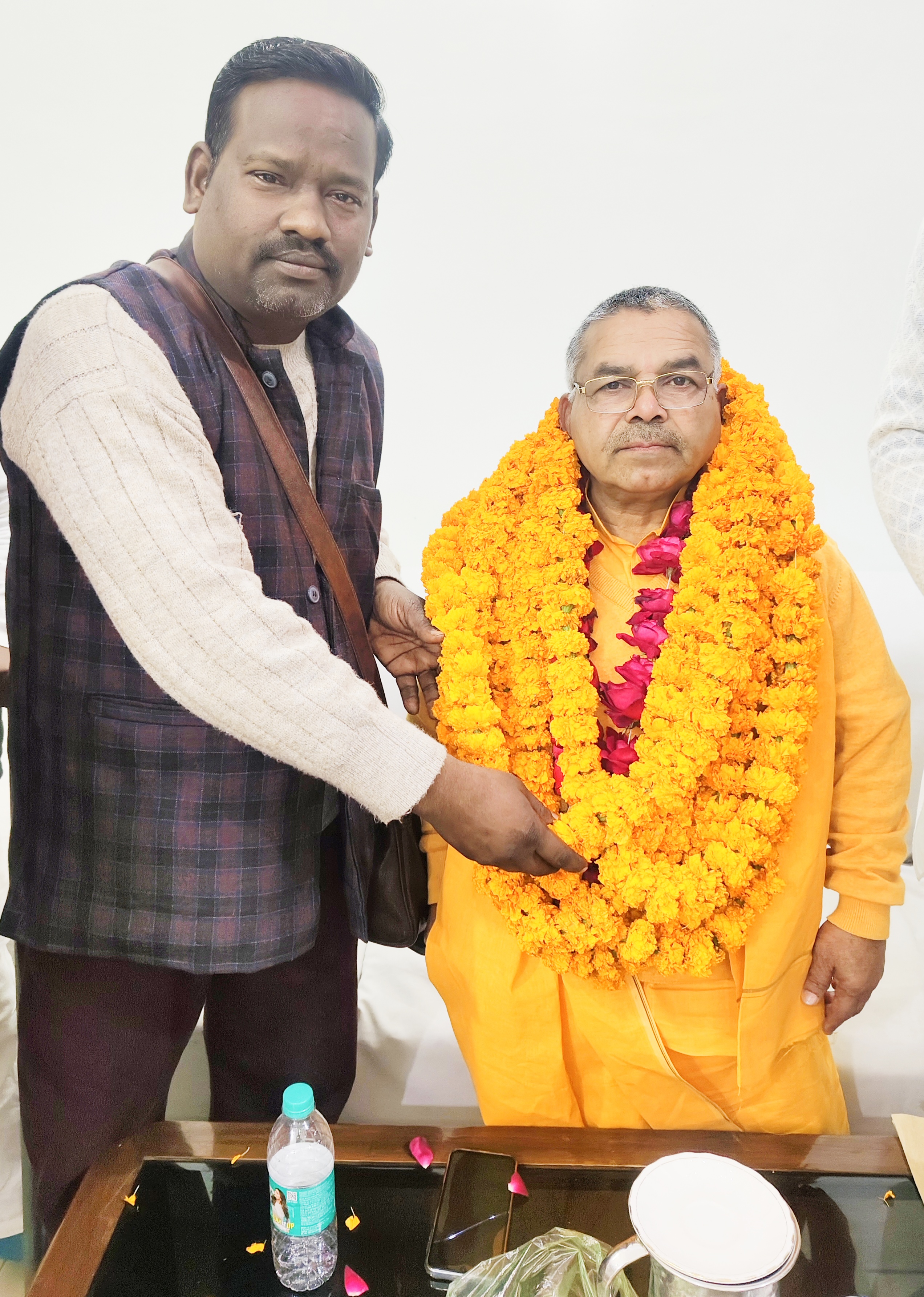 उत्तर प्रदेश गौ सेवा आयोग के अध्यक्ष श्याम बिहारी का चित्रकूट आगमन पर हुआ जोरदार स्वागत उत्तर प्रदेश गौ सेवा आयोग के अध्यक्ष श्याम बिहारी का चित्रकूट आगमन पर हुआ जोरदार स्वागत