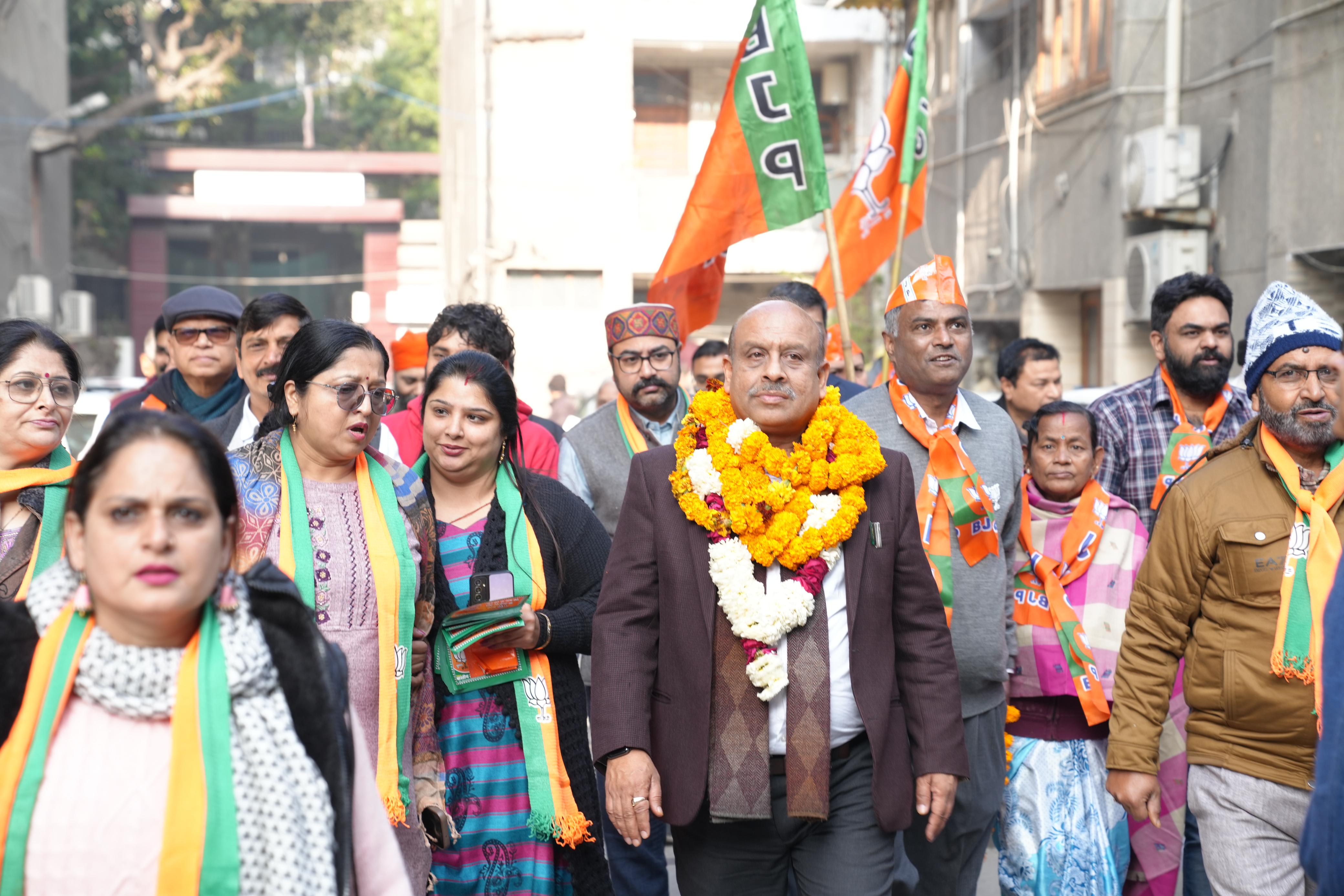 विजेंद्र गुप्ता ने शिक्षा क्रांति पर आआपा पर निशाना साधा विजेंद्र गुप्ता ने शिक्षा क्रांति पर आआपा पर निशाना साधा