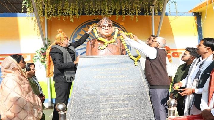 मंत्री पटेल ने किया राष्ट्रीय प्रो कबड्डी महाकुंभ का शुभारंभ मंत्री पटेल ने किया राष्ट्रीय प्रो कबड्डी महाकुंभ का शुभारंभ