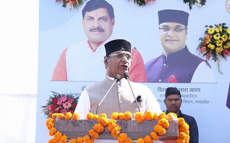 कार्यक्रम को संबोधित करते हुए मंत्री विश्वास कैलाश सारंग कार्यक्रम को संबोधित करते हुए मंत्री विश्वास कैलाश सारंग