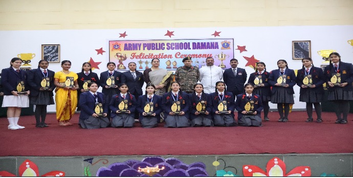 एपीएस दमाना ने सम्मान समारोह आयोजित किया एपीएस दमाना ने सम्मान समारोह आयोजित किया