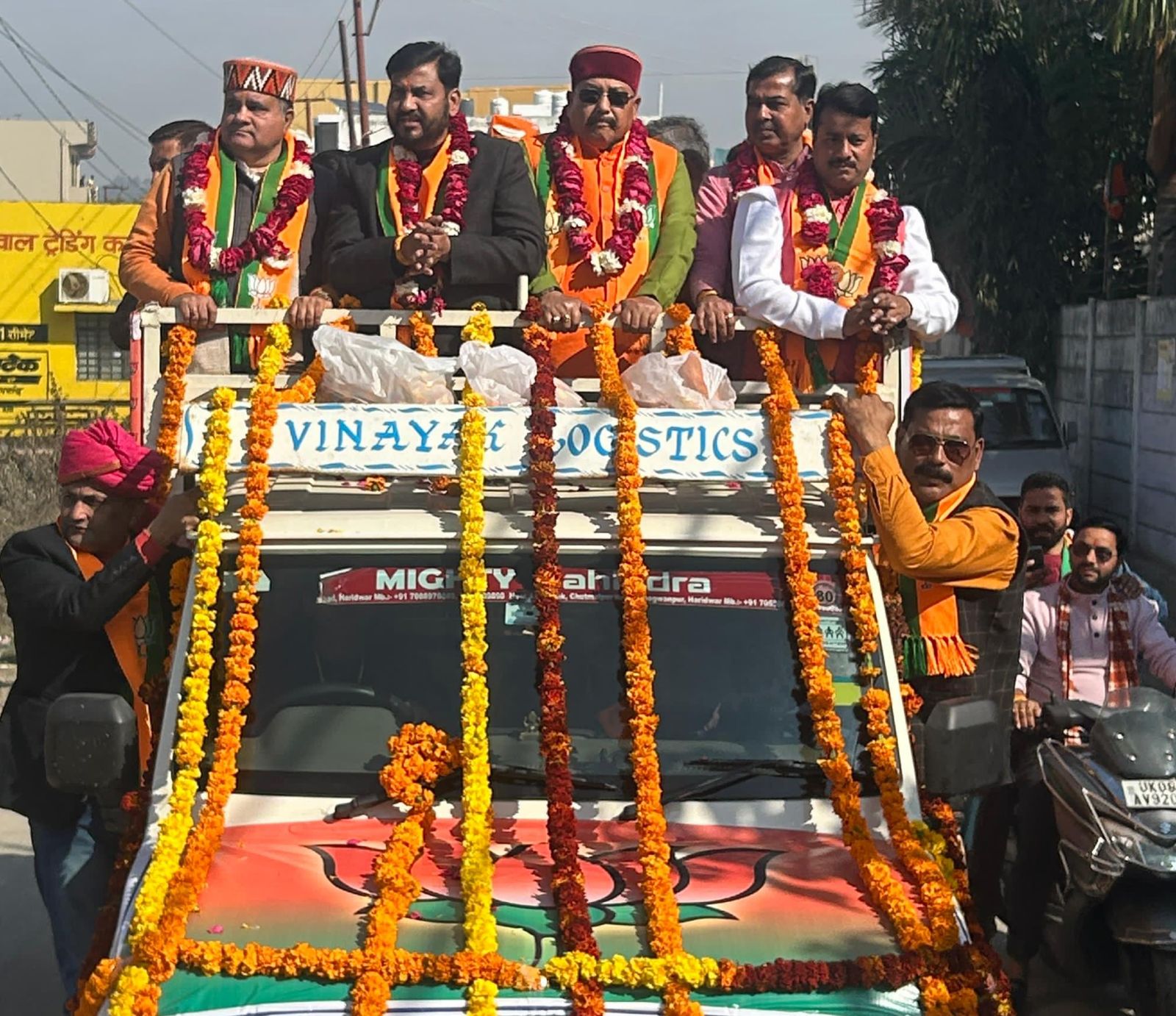 शिवालिक नगर में रैली शिवालिक नगर में रैली