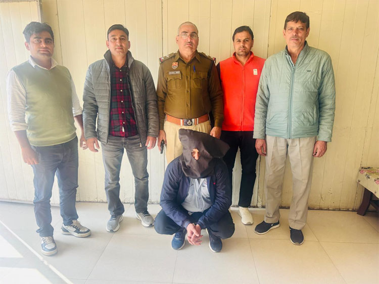 21 Snp-9 सोनीपत: गिरफ्तार फरार इनामी आरोपी 21 Snp-9 सोनीपत: गिरफ्तार फरार इनामी आरोपी
