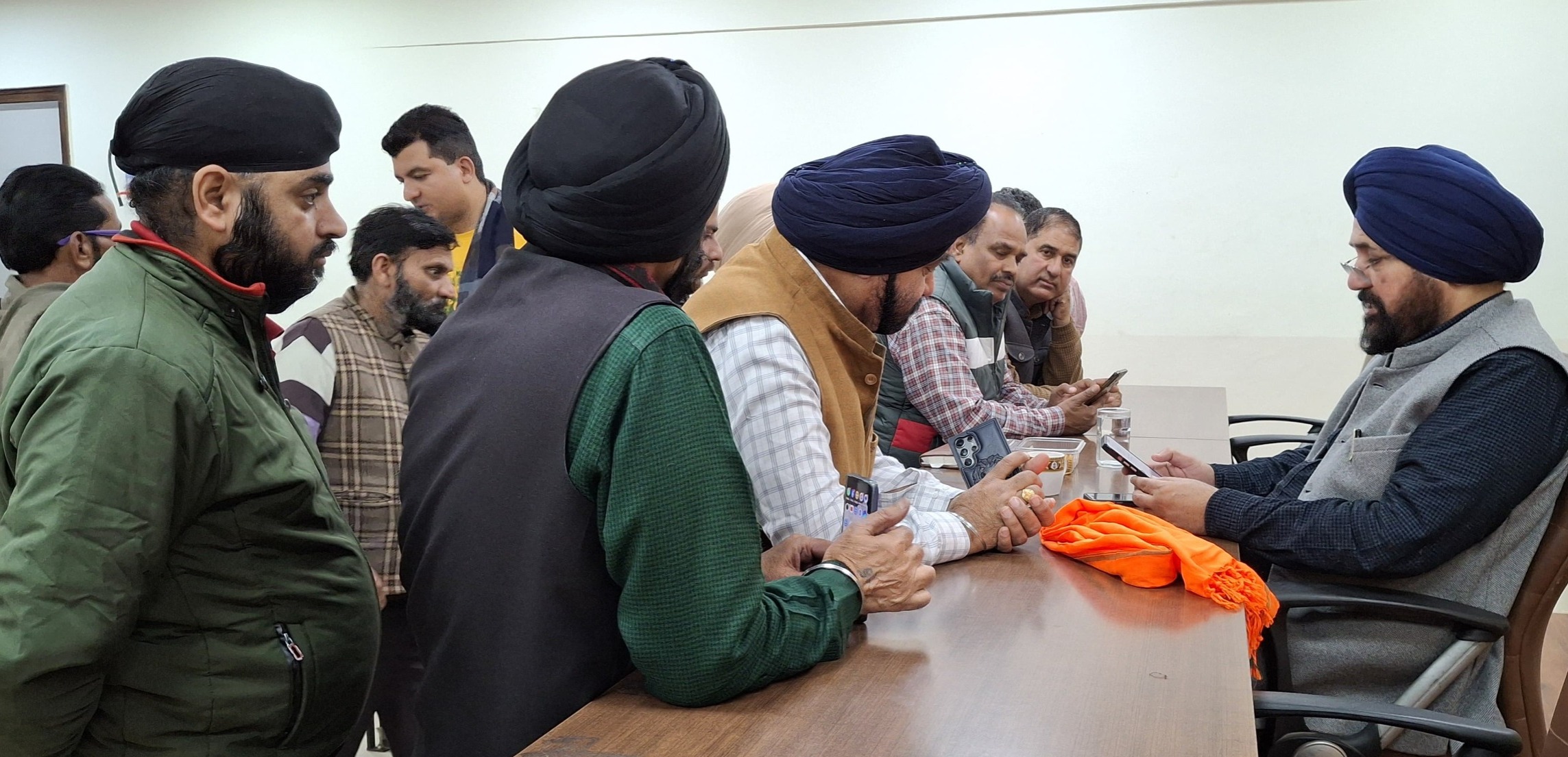 भाजपा के राष्ट्रीय सचिव डॉ. नरिंदर सिंह ने जम्मू मुख्यालय में जनता दरबार लगाया भाजपा के राष्ट्रीय सचिव डॉ. नरिंदर सिंह ने जम्मू मुख्यालय में जनता दरबार लगाया