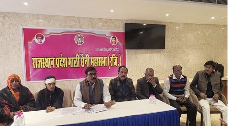 घर में घुसकर महिलाओं से मारपीट मामला: माली-सैनी समाज हुआ लामबंद घर में घुसकर महिलाओं से मारपीट मामला: माली-सैनी समाज हुआ लामबंद