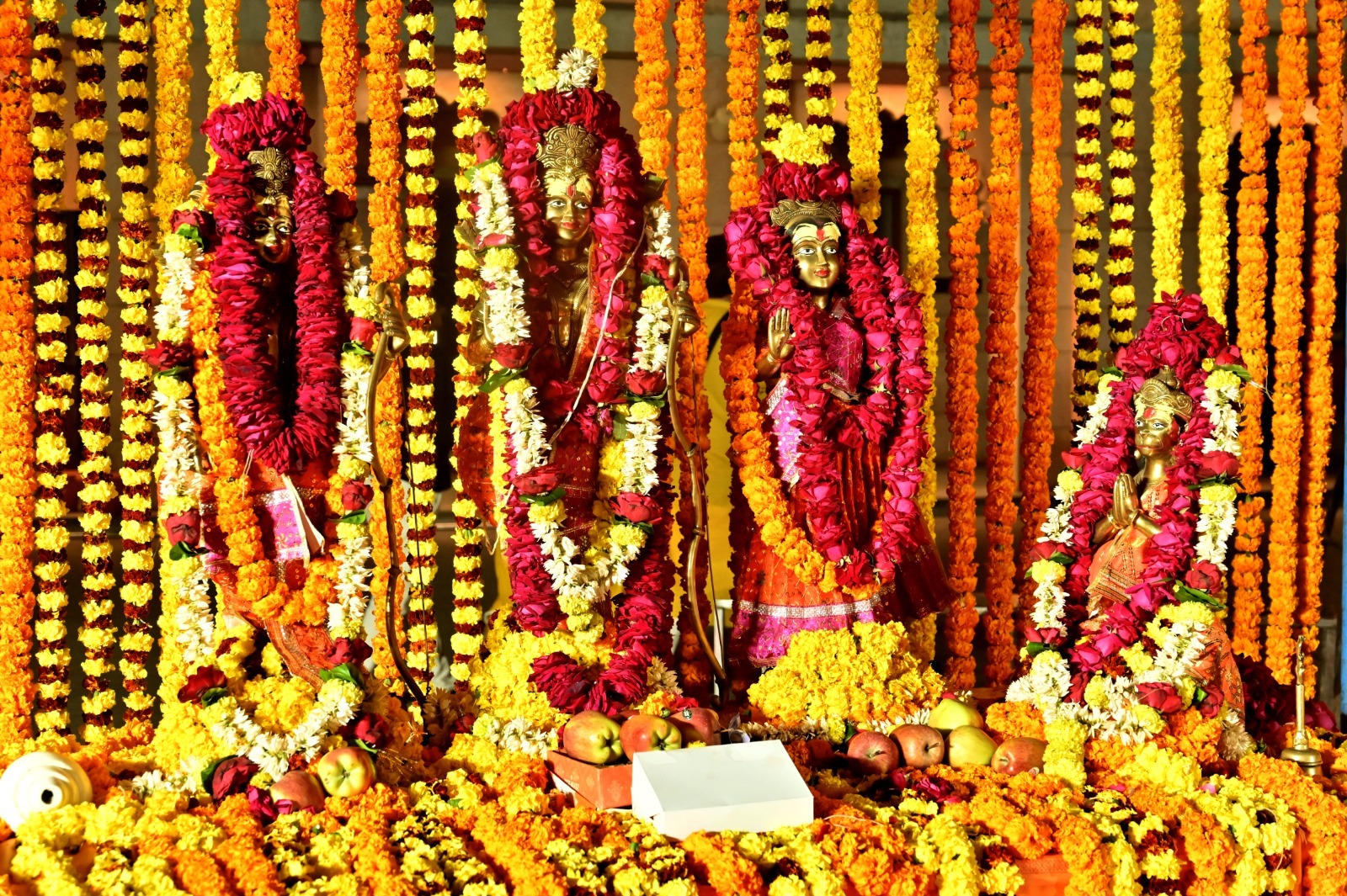 काशी विश्वनाथ धाम में रामदरबार काशी विश्वनाथ धाम में रामदरबार