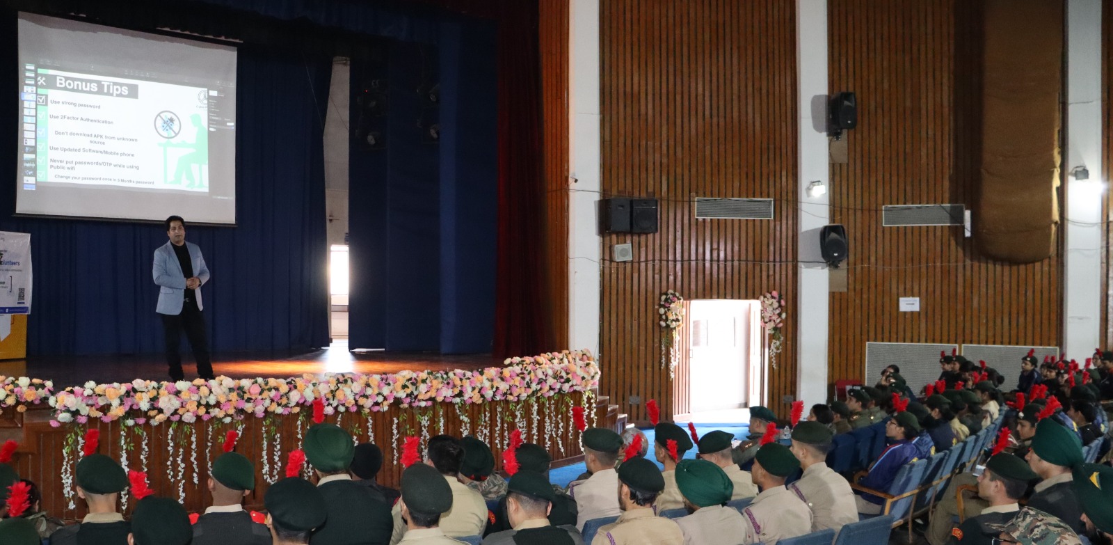 विमेन कालेज गांधीनगर में तीन दिवसीय साइबर फर्स्ट रिस्पॉन्डर प्रोग्राम कार्यशाला का उद्घाटन विमेन कालेज गांधीनगर में तीन दिवसीय साइबर फर्स्ट रिस्पॉन्डर प्रोग्राम कार्यशाला का उद्घाटन