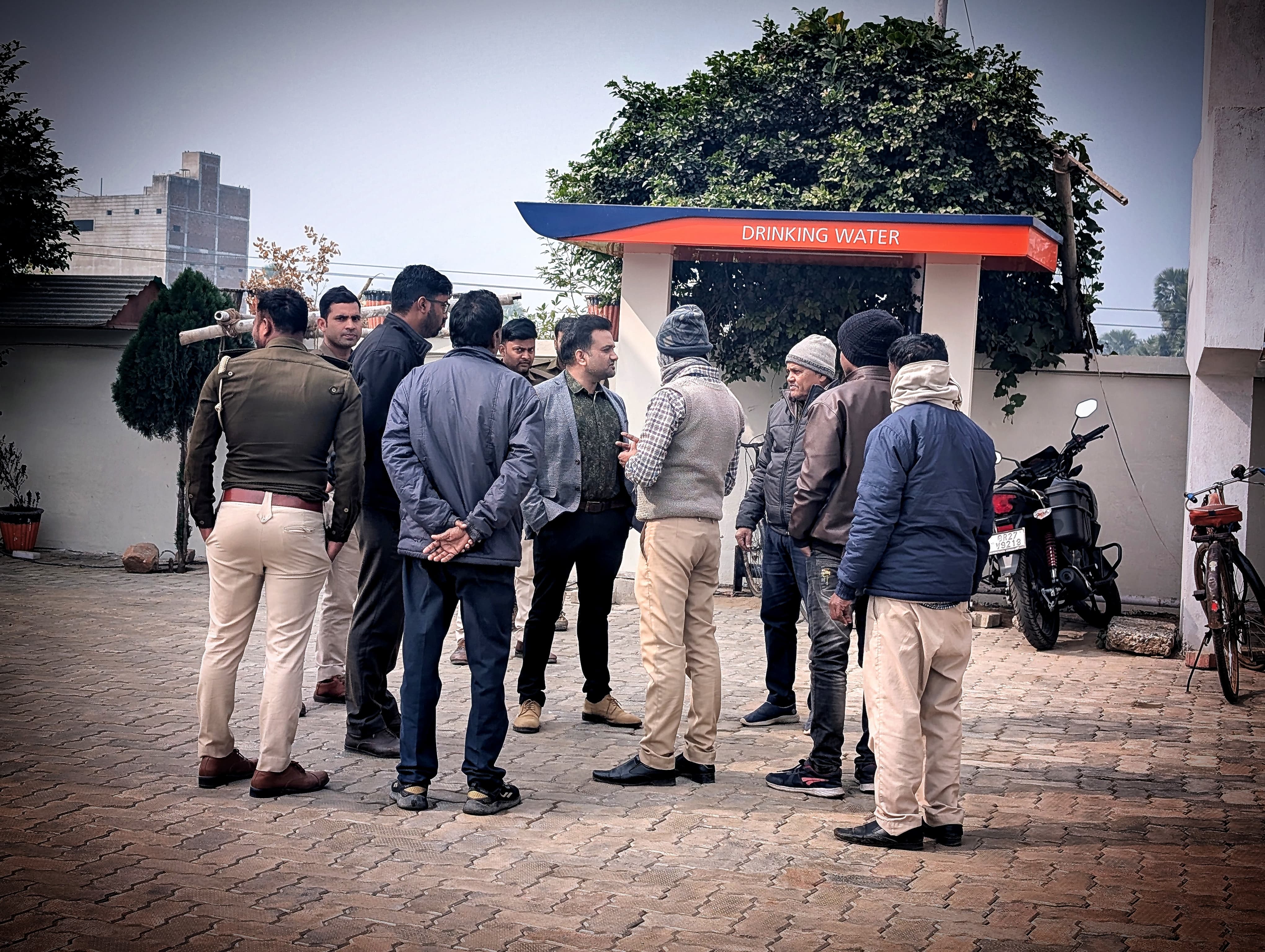 जांच करते डीटीओ जांच करते डीटीओ