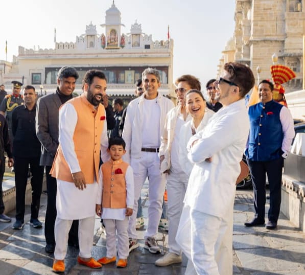 उदयपुर में मैकलारेन सुपरकार्स का जश्न, माधुरी दीक्षित ने की शिरकत