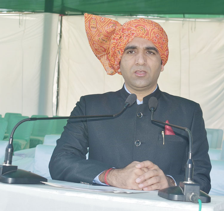 24 Snp-2 सोनीपत: जिला स्तरीय गणतंत्र दिवस समारोह की फुल ड्रेस रिहर्सल में उपायुक्त डॉ. मनोज कुमार, सांस्कृतिक कार्यक्रम प्रस्तुत करते कलाकार, परेड का निरीक्षण करते हुए उपायुक्त 24 Snp-2 सोनीपत: जिला स्तरीय गणतंत्र दिवस समारोह की फुल ड्रेस रिहर्सल में उपायुक्त डॉ. मनोज कुमार, सांस्कृतिक कार्यक्रम प्रस्तुत करते कलाकार, परेड का निरीक्षण करते हुए उपायुक्त