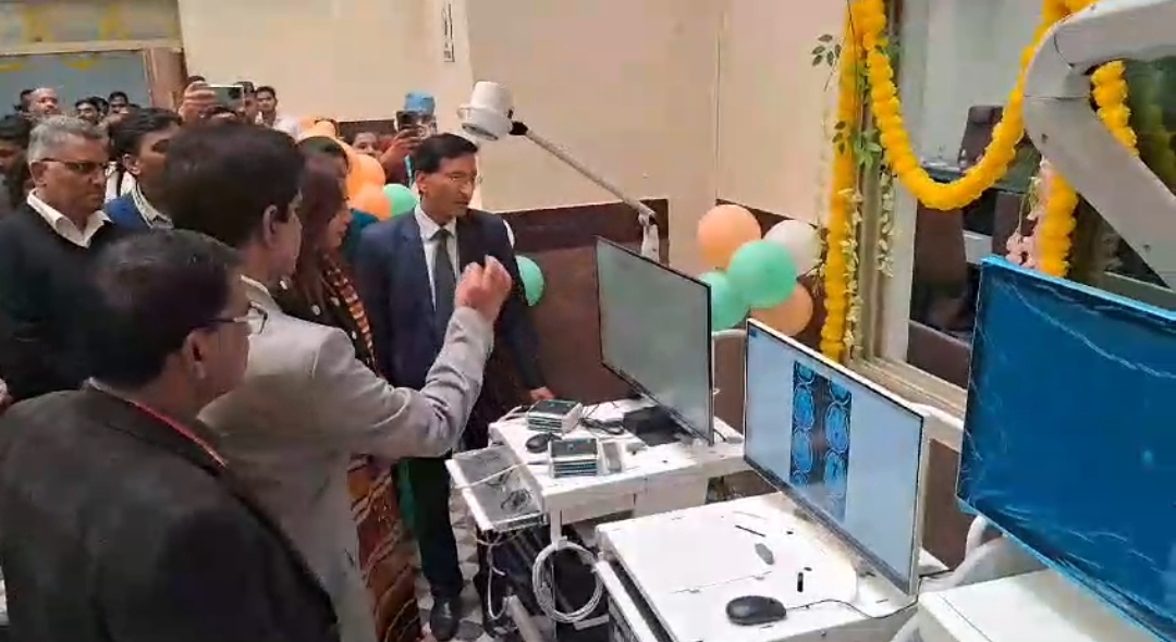 कार्यक्रम के दौरान पीजीएमआई किंजल सिंह कार्यक्रम के दौरान पीजीएमआई किंजल सिंह