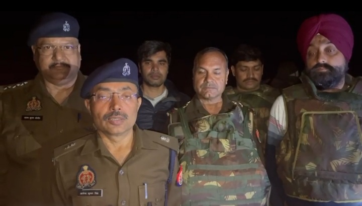 जानकारी देते एसपी सिटी जानकारी देते एसपी सिटी