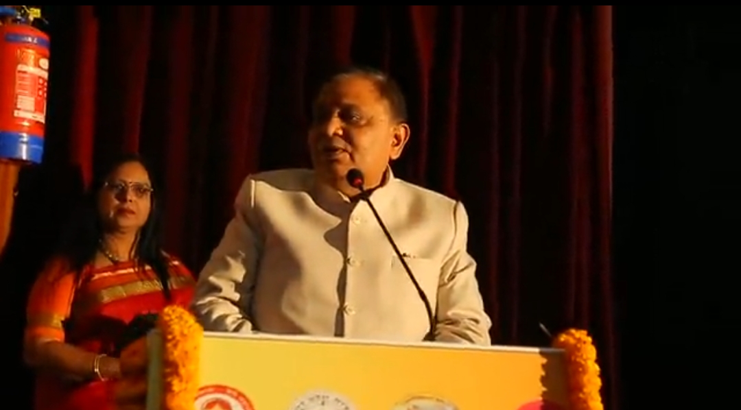 कार्यक्रम को सम्बोधित करते सांसद अतुल गर्ग कार्यक्रम को सम्बोधित करते सांसद अतुल गर्ग